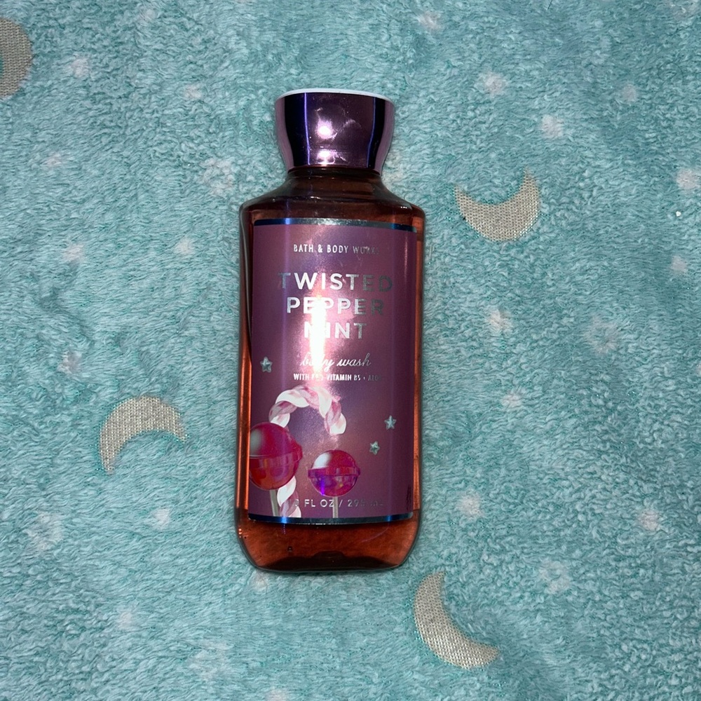 Bath & Body Works Twisted Peppermint Body Wash - Purple and Pink